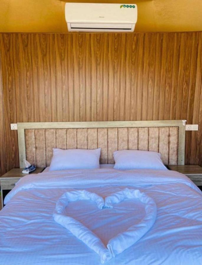 Abdullah Luxury Camp Apartment Wadi Rum Ngoại thất bức ảnh