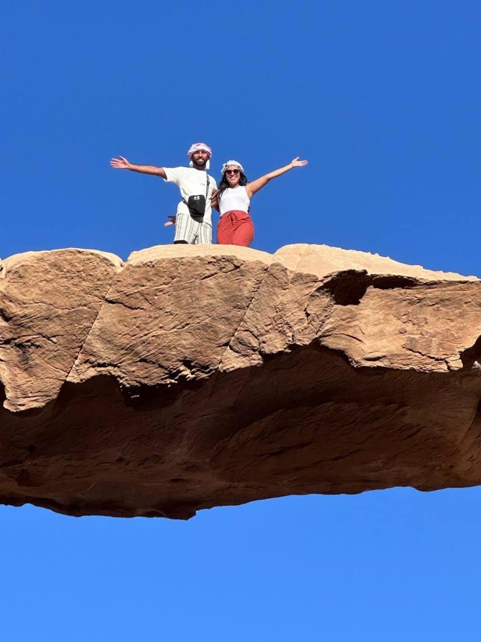 Abdullah Luxury Camp Apartment Wadi Rum Ngoại thất bức ảnh