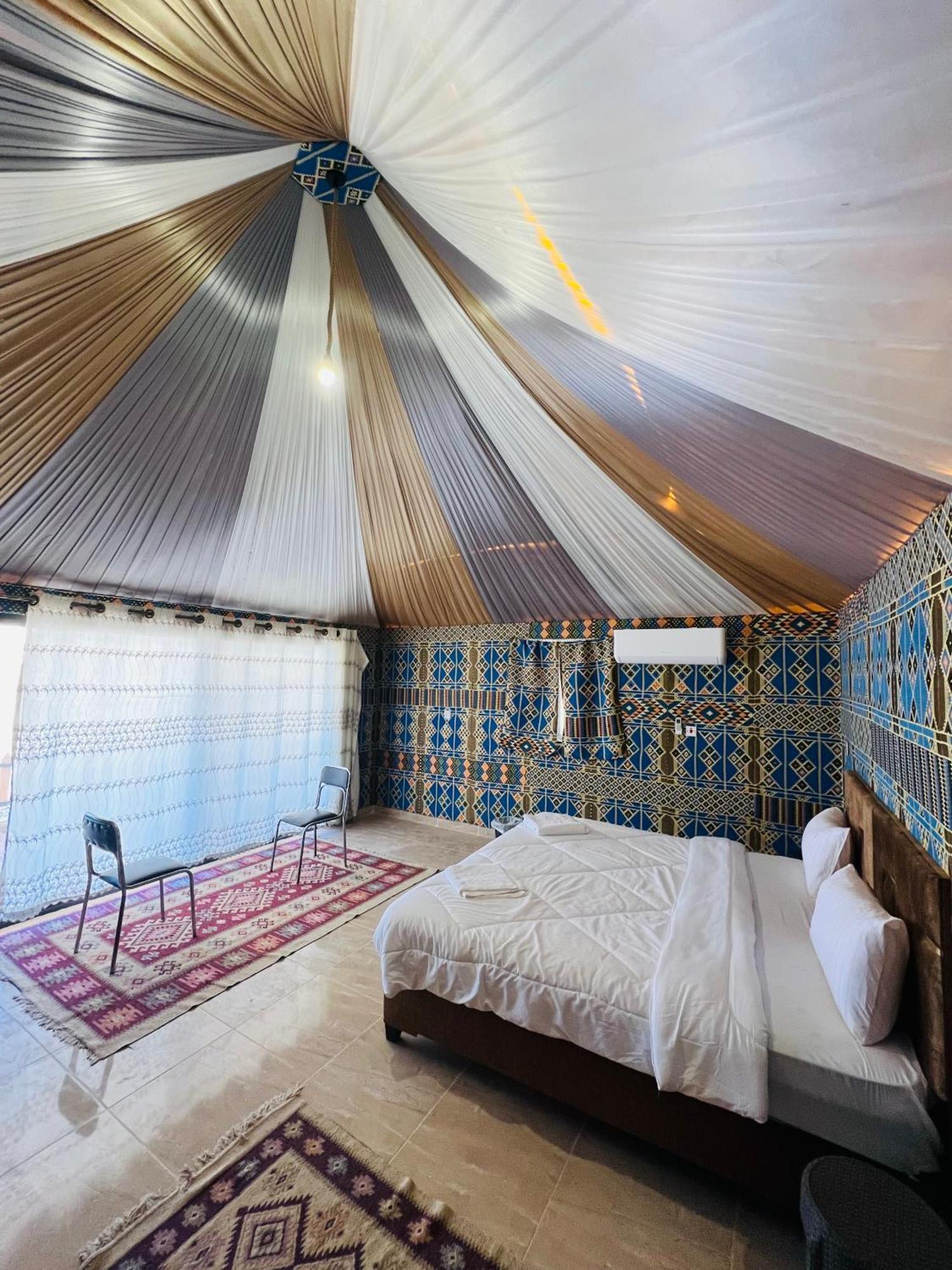 Abdullah Luxury Camp Apartment Wadi Rum Ngoại thất bức ảnh
