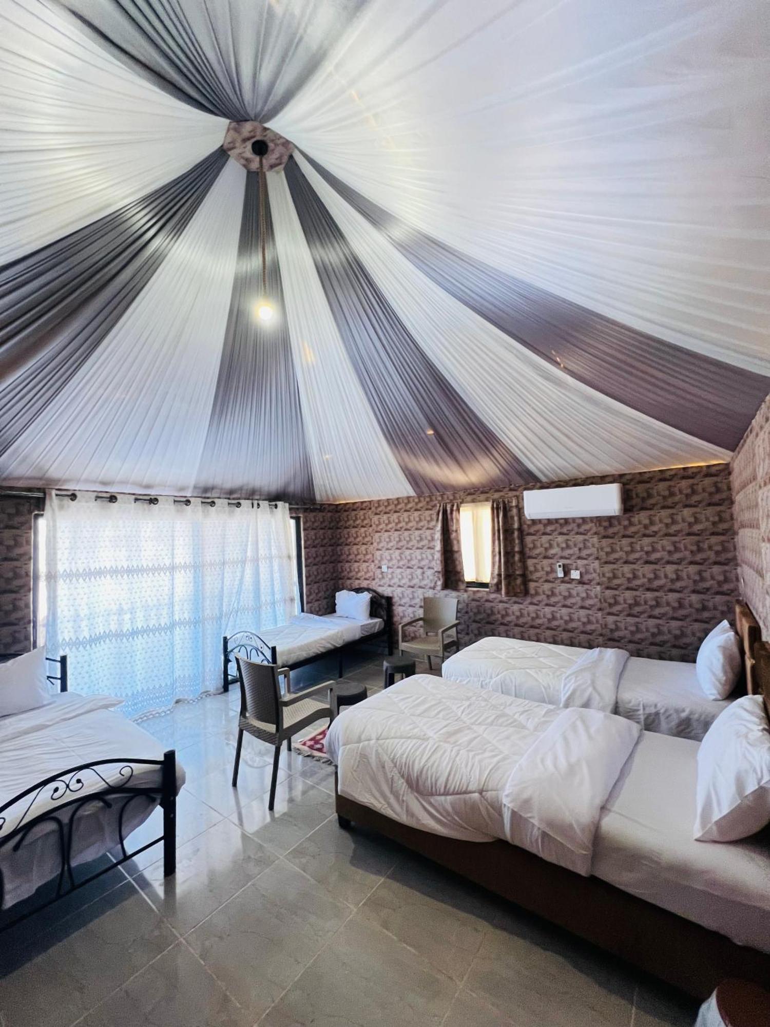 Abdullah Luxury Camp Apartment Wadi Rum Ngoại thất bức ảnh