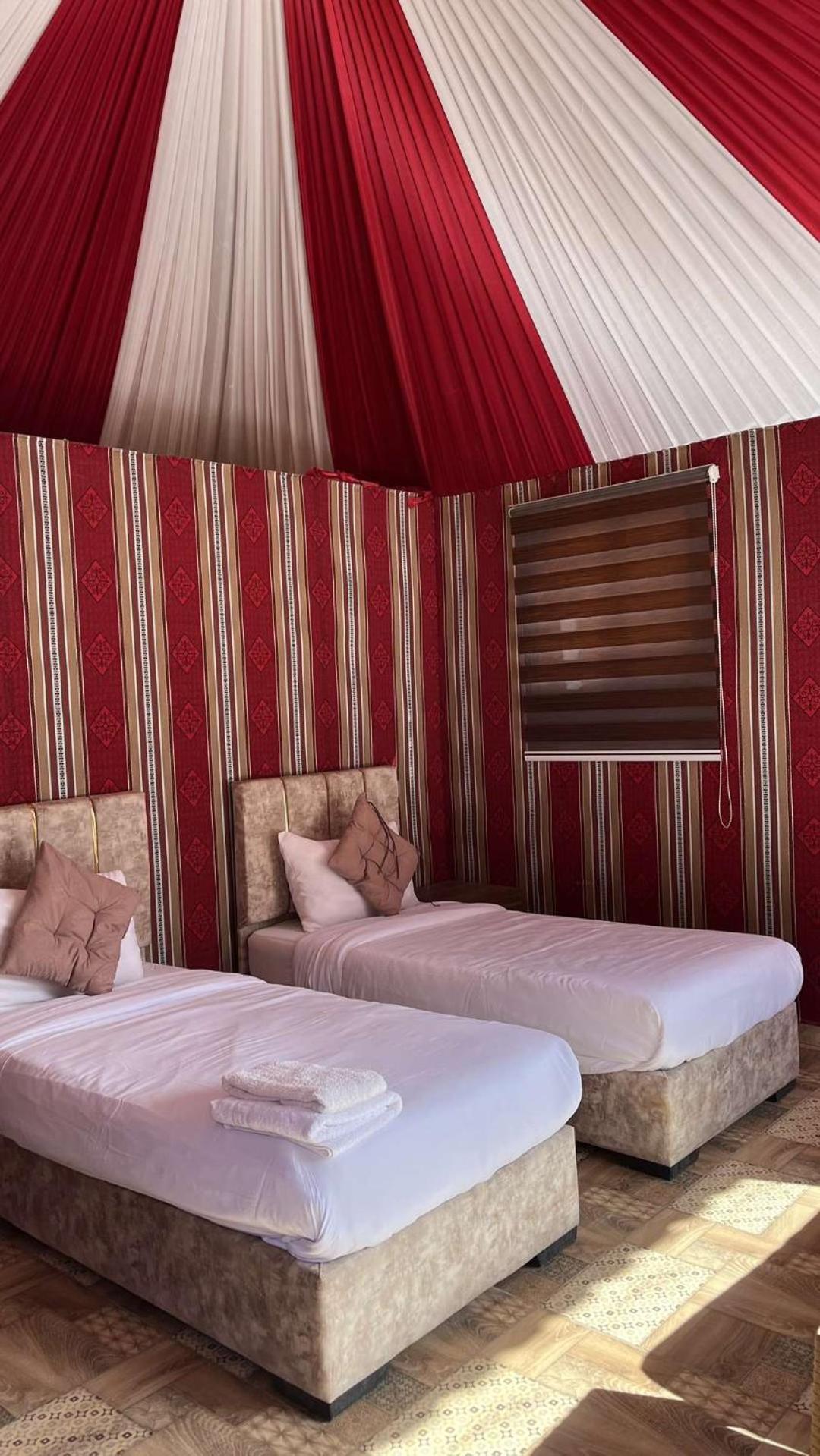 Abdullah Luxury Camp Apartment Wadi Rum Ngoại thất bức ảnh